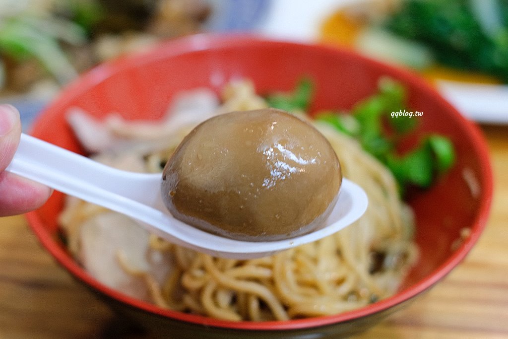 苗栗三義︱鄉村小吃店．三義人氣麵店之一，用餐時間人潮滿滿滿 @QQ的懶骨頭