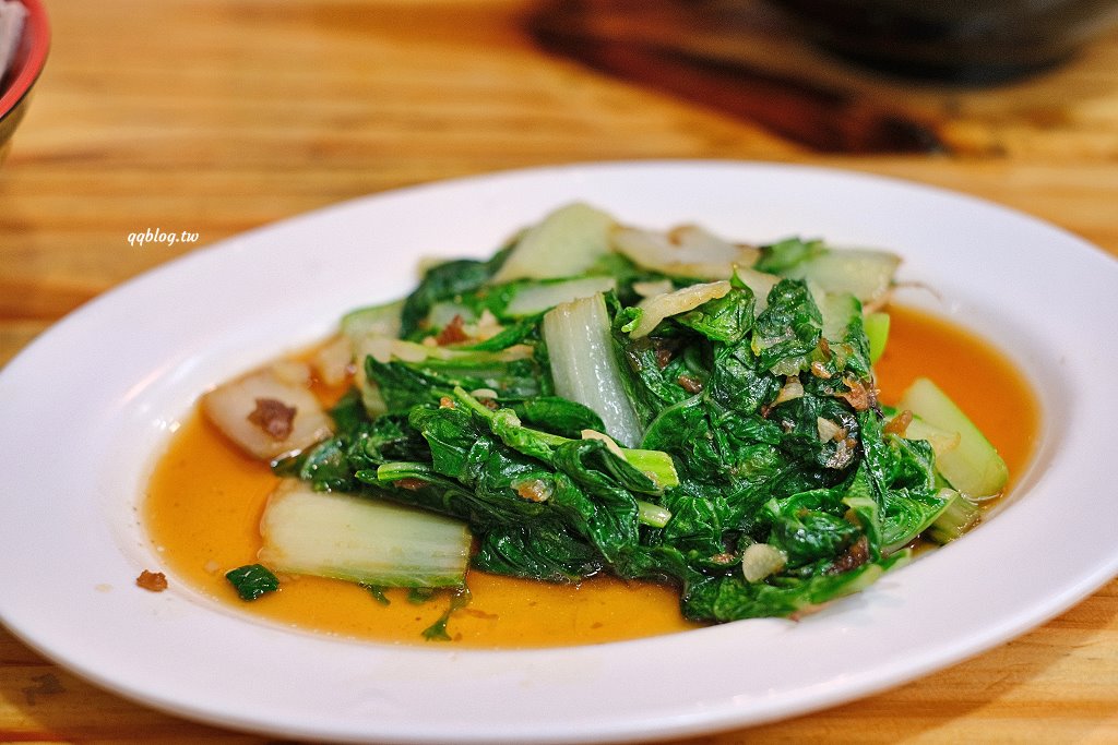 苗栗三義︱鄉村小吃店．三義人氣麵店之一，用餐時間人潮滿滿滿 @QQ的懶骨頭