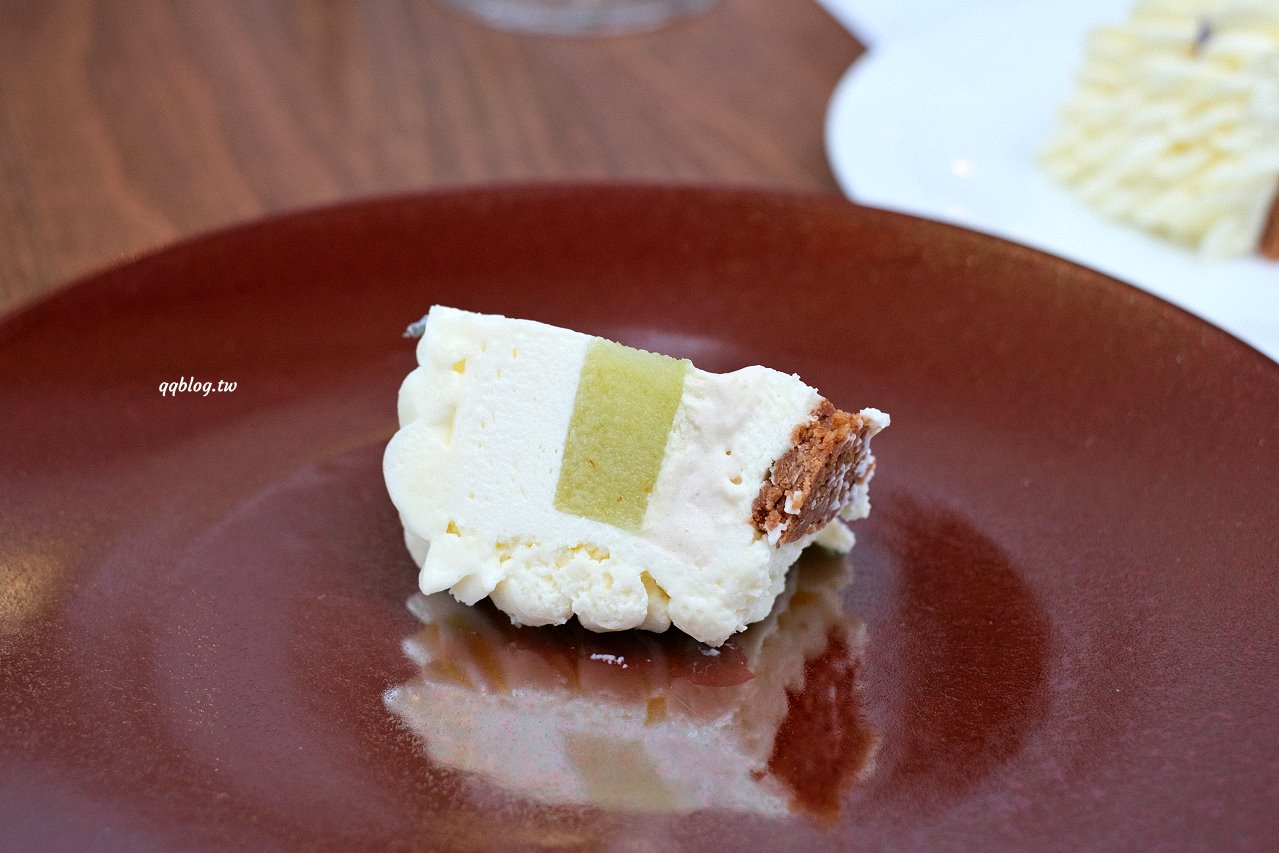 台中新社︱浮世三千．隱身山區的預約制無菜單料理景觀餐廳，大片落羽松超美，露營區即將開放 @QQ的懶骨頭