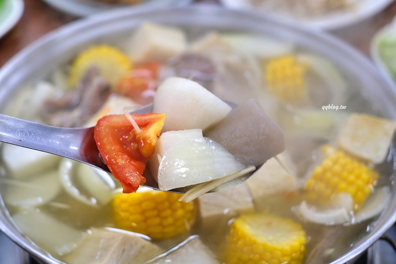 桃園中壢︱江家羊肉．藏身中壢小巷弄的超人氣溫體羊肉爐，沒有羊騷味，不敢吃羊肉的都敢吃 @QQ的懶骨頭