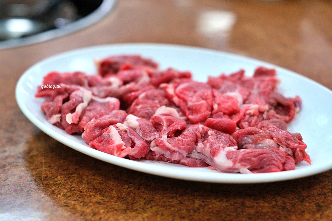 桃園中壢︱江家羊肉．藏身中壢小巷弄的超人氣溫體羊肉爐，沒有羊騷味，不敢吃羊肉的都敢吃 @QQ的懶骨頭