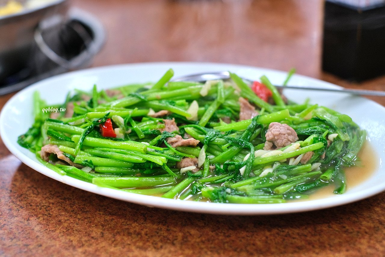 桃園中壢︱江家羊肉．藏身中壢小巷弄的超人氣溫體羊肉爐，沒有羊騷味，不敢吃羊肉的都敢吃 @QQ的懶骨頭