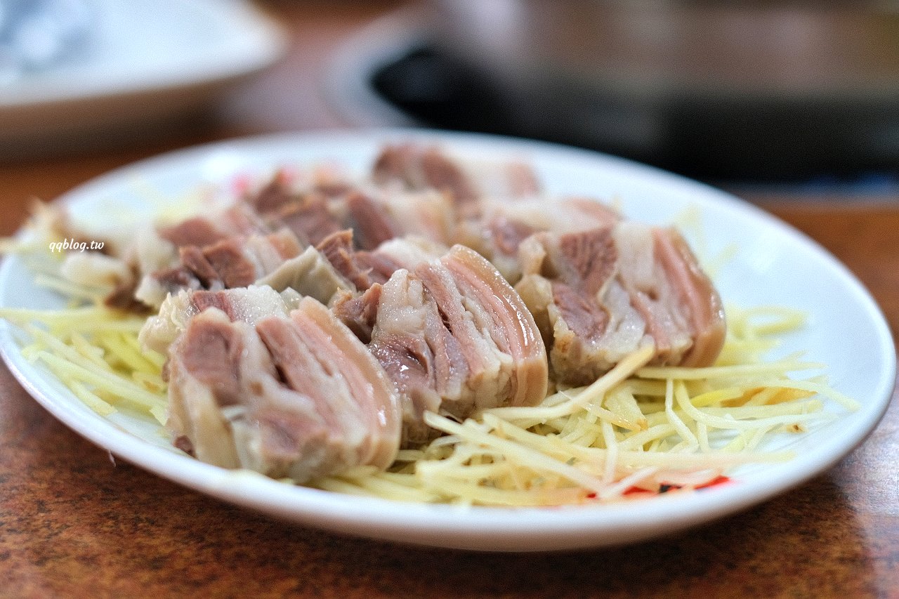 桃園中壢︱江家羊肉．藏身中壢小巷弄的超人氣溫體羊肉爐，沒有羊騷味，不敢吃羊肉的都敢吃 @QQ的懶骨頭