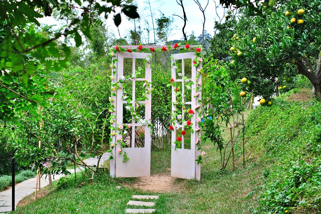 苗栗頭屋︱橙香森林.山林裡的唯美玻璃屋,還有美美的橘子隧道超好拍 @QQ的懶骨頭 苗栗頭屋︱橙香森林.山林裡的唯美玻璃屋,還有美美的橘子隧道超好拍 @QQ的懶骨頭