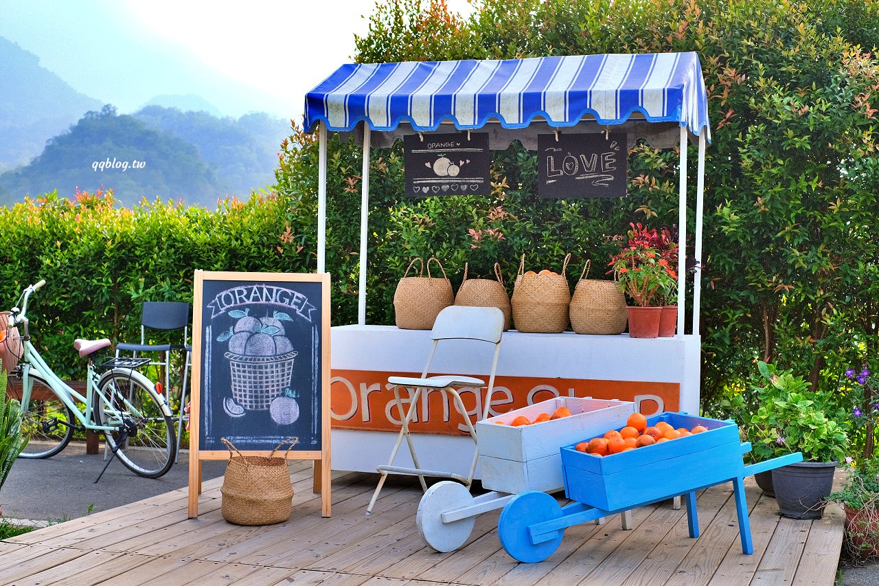 苗栗頭屋︱橙香森林．山林裡的唯美玻璃屋，還有美美的橘子隧道超好拍 @QQ的懶骨頭