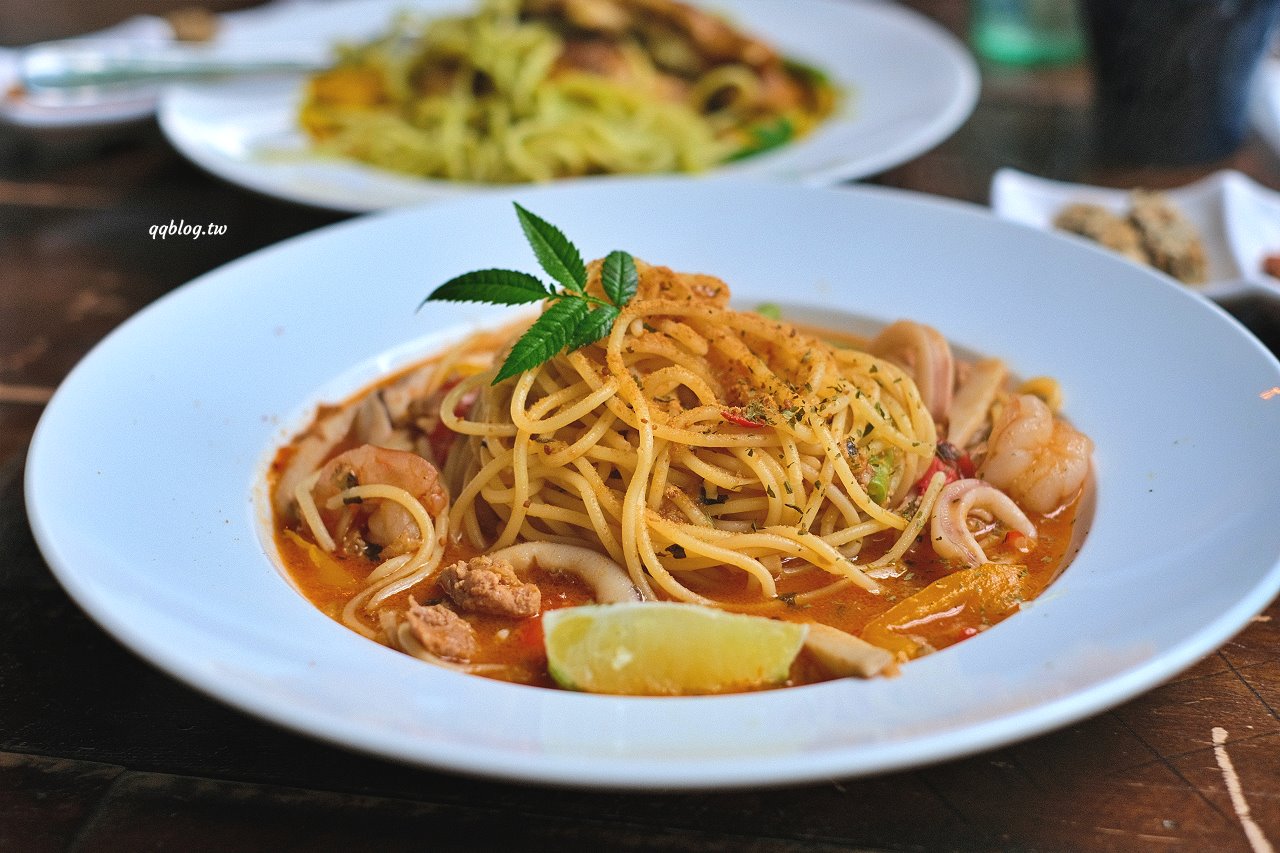 苗栗頭屋︱橙香森林.山林裡的唯美玻璃屋,還有美美的橘子隧道超好拍 @QQ的懶骨頭 苗栗頭屋︱橙香森林.山林裡的唯美玻璃屋,還有美美的橘子隧道超好拍 @QQ的懶骨頭