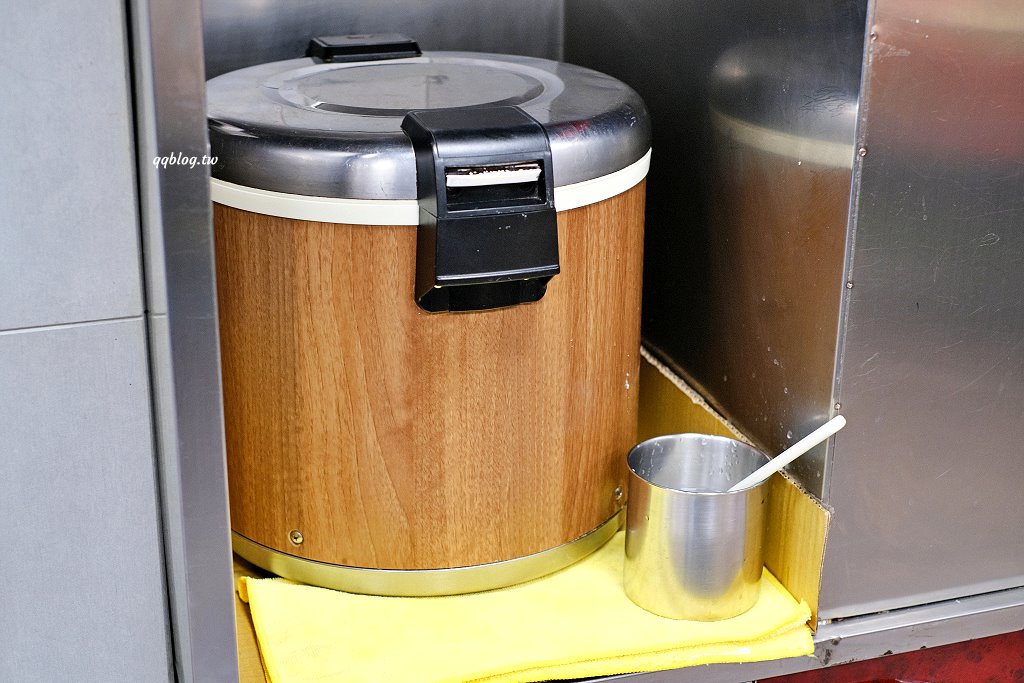 高雄湖內︱湖東牛肉館．高雄人氣溫體牛牛肉館，連續2年獲得米其林必比登推薦，沒有提早預約吃不到 @QQ的懶骨頭