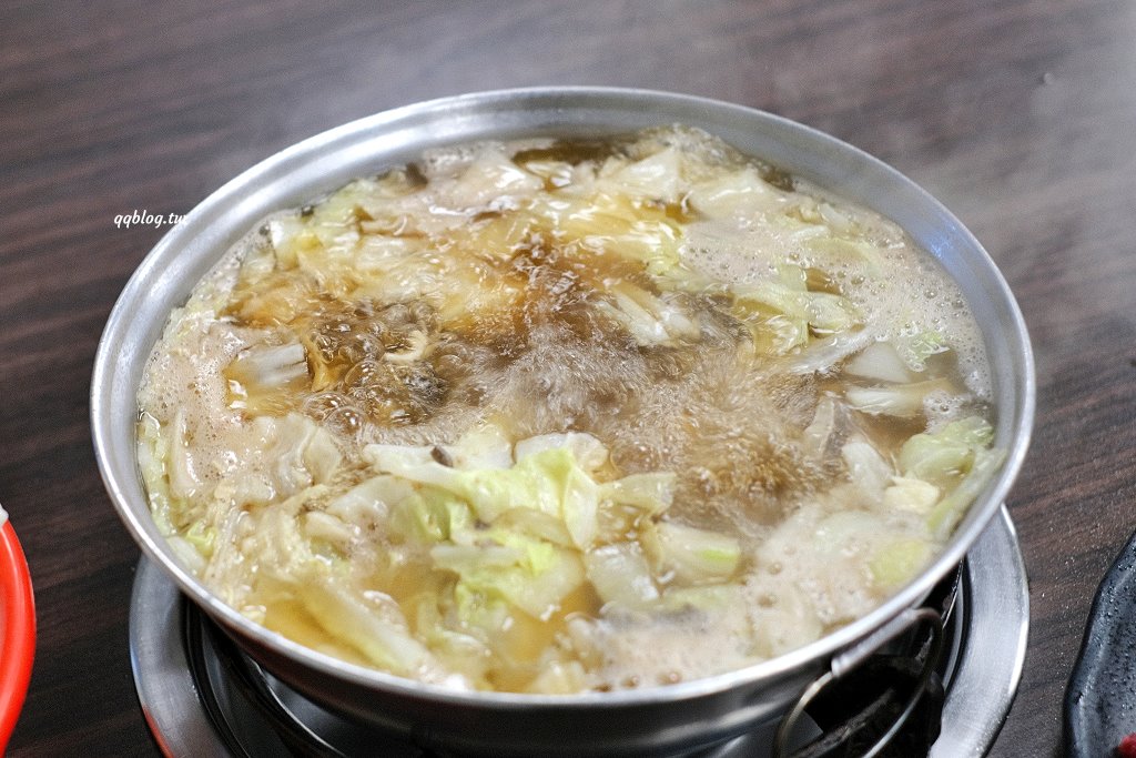 高雄湖內︱湖東牛肉館．高雄人氣溫體牛牛肉館，連續2年獲得米其林必比登推薦，沒有提早預約吃不到 @QQ的懶骨頭