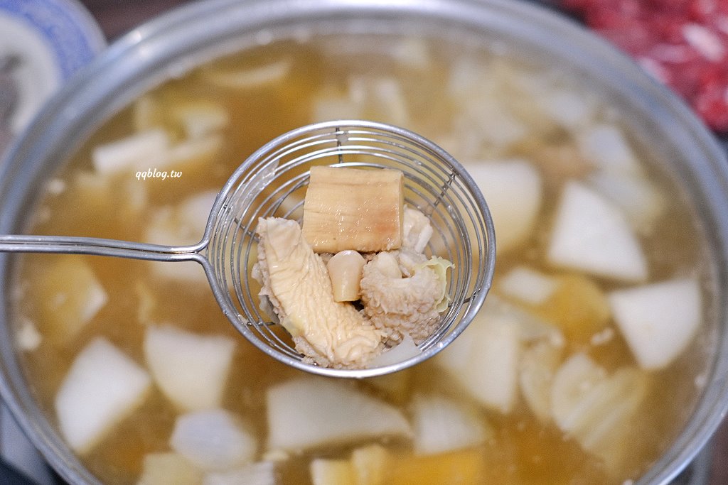 高雄湖內︱湖東牛肉館．高雄人氣溫體牛牛肉館，連續2年獲得米其林必比登推薦，沒有提早預約吃不到 @QQ的懶骨頭