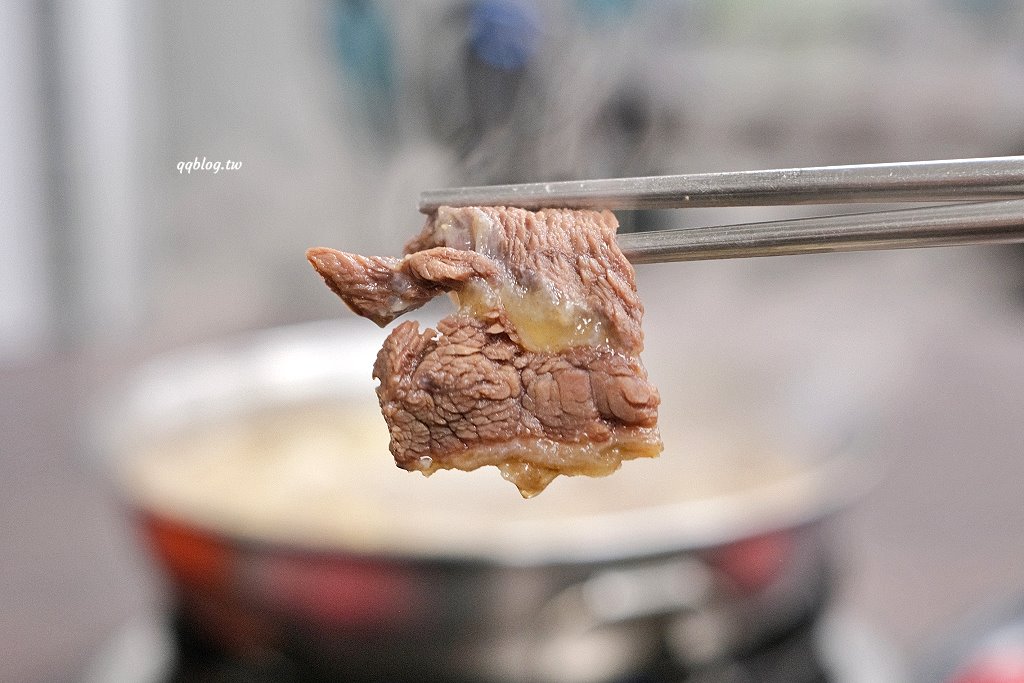 高雄湖內︱湖東牛肉館．高雄人氣溫體牛牛肉館，連續2年獲得米其林必比登推薦，沒有提早預約吃不到 @QQ的懶骨頭