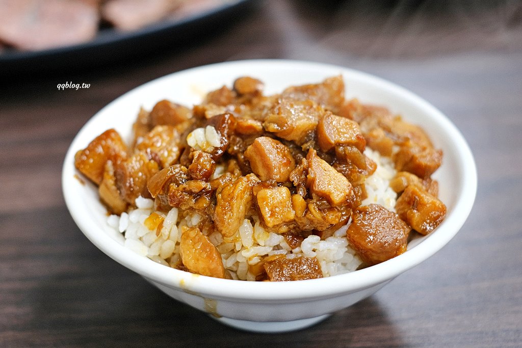 高雄湖內︱湖東牛肉館．高雄人氣溫體牛牛肉館，連續2年獲得米其林必比登推薦，沒有提早預約吃不到 @QQ的懶骨頭