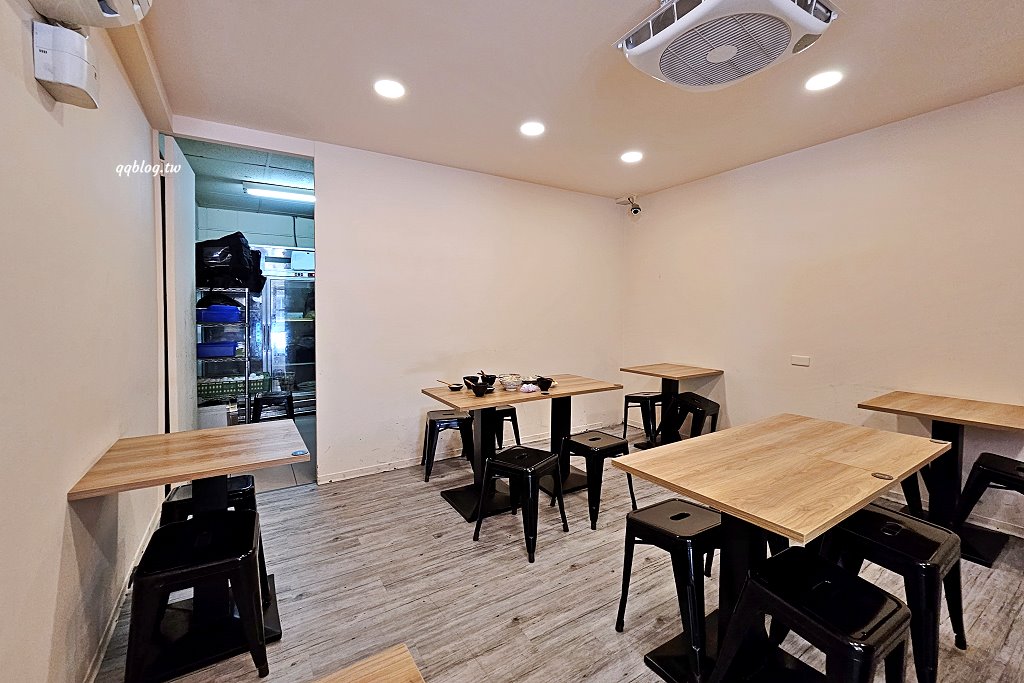 台中豐原︱汍樂滿盛燒肉丼 豐原總店．直火炙燒滿滿香氣，滿滿肉山超滿足 @QQ的懶骨頭