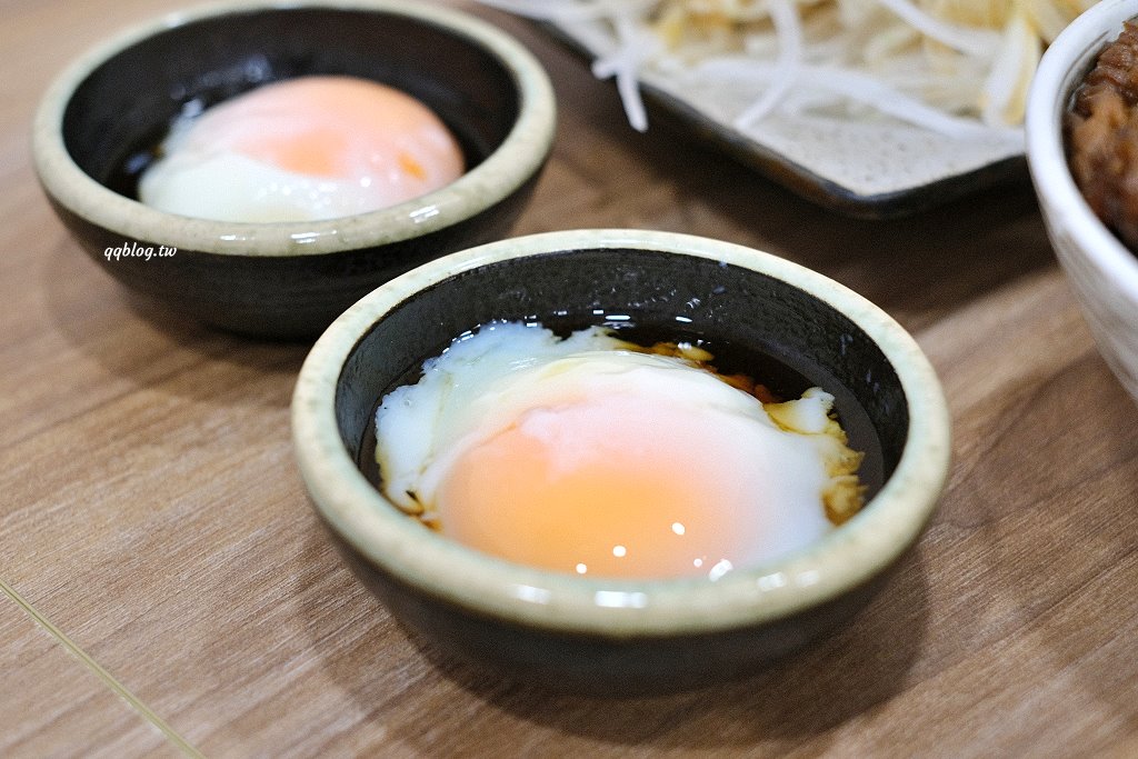 台中豐原︱汍樂滿盛燒肉丼 豐原總店．直火炙燒滿滿香氣，滿滿肉山超滿足 @QQ的懶骨頭