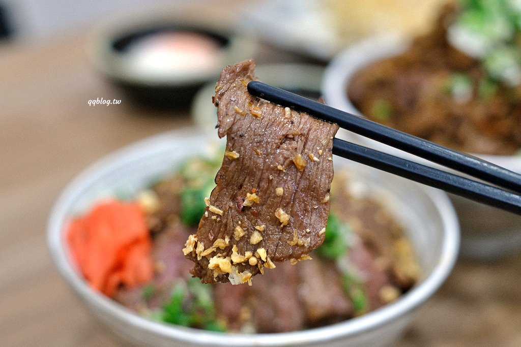 台中豐原︱汍樂滿盛燒肉丼 豐原總店．直火炙燒滿滿香氣，滿滿肉山超滿足 @QQ的懶骨頭