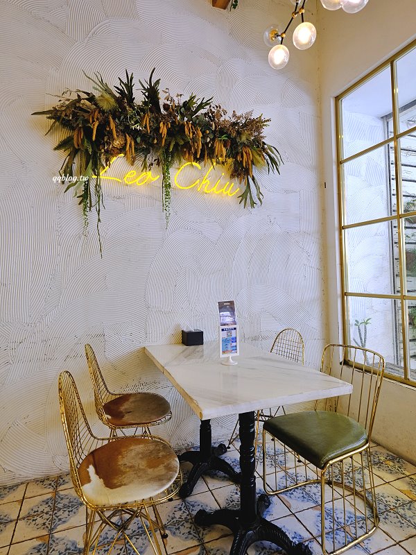 台中龍井︱樂丘廚房．東海人氣餐廳，餐點選擇性多，也是個適合拍照打卡的網美店 @QQ的懶骨頭