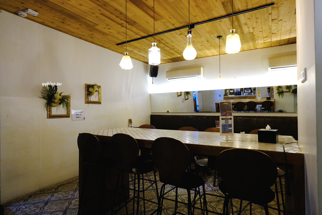 台中龍井︱樂丘廚房．東海人氣餐廳，餐點選擇性多，也是個適合拍照打卡的網美店 @QQ的懶骨頭