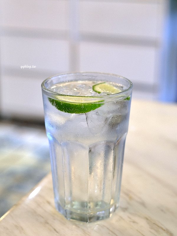 台中龍井︱樂丘廚房．東海人氣餐廳，餐點選擇性多，也是個適合拍照打卡的網美店 @QQ的懶骨頭