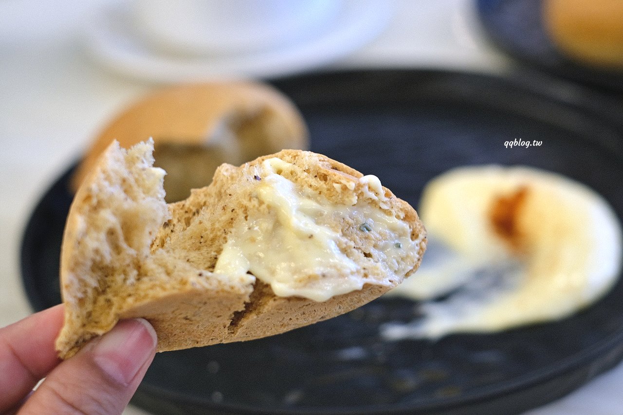 台中龍井︱樂丘廚房．東海人氣餐廳，餐點選擇性多，也是個適合拍照打卡的網美店 @QQ的懶骨頭