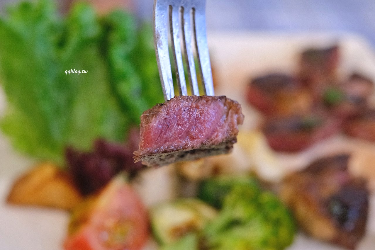 台中龍井︱樂丘廚房．東海人氣餐廳，餐點選擇性多，也是個適合拍照打卡的網美店 @QQ的懶骨頭