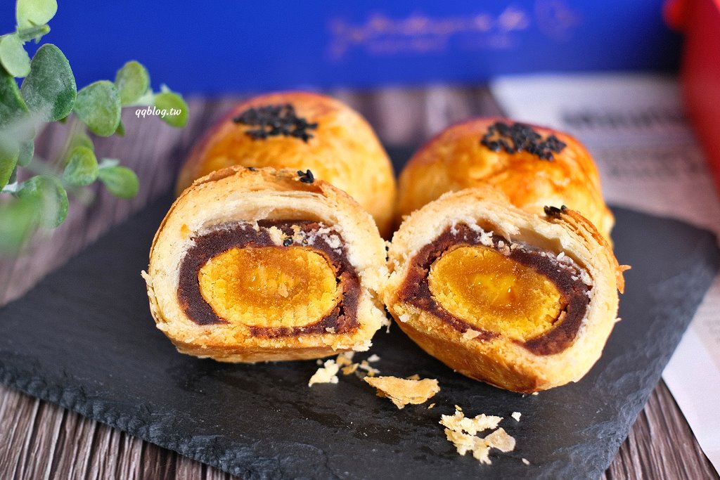 台中北區︱Le&#8217;bois 拉波兒麵包店．老闆師承野上智寬師傅，蔥麵包軟Q蔥味濃，蛋黃酥香甜綿密不膩口 @QQ的懶骨頭