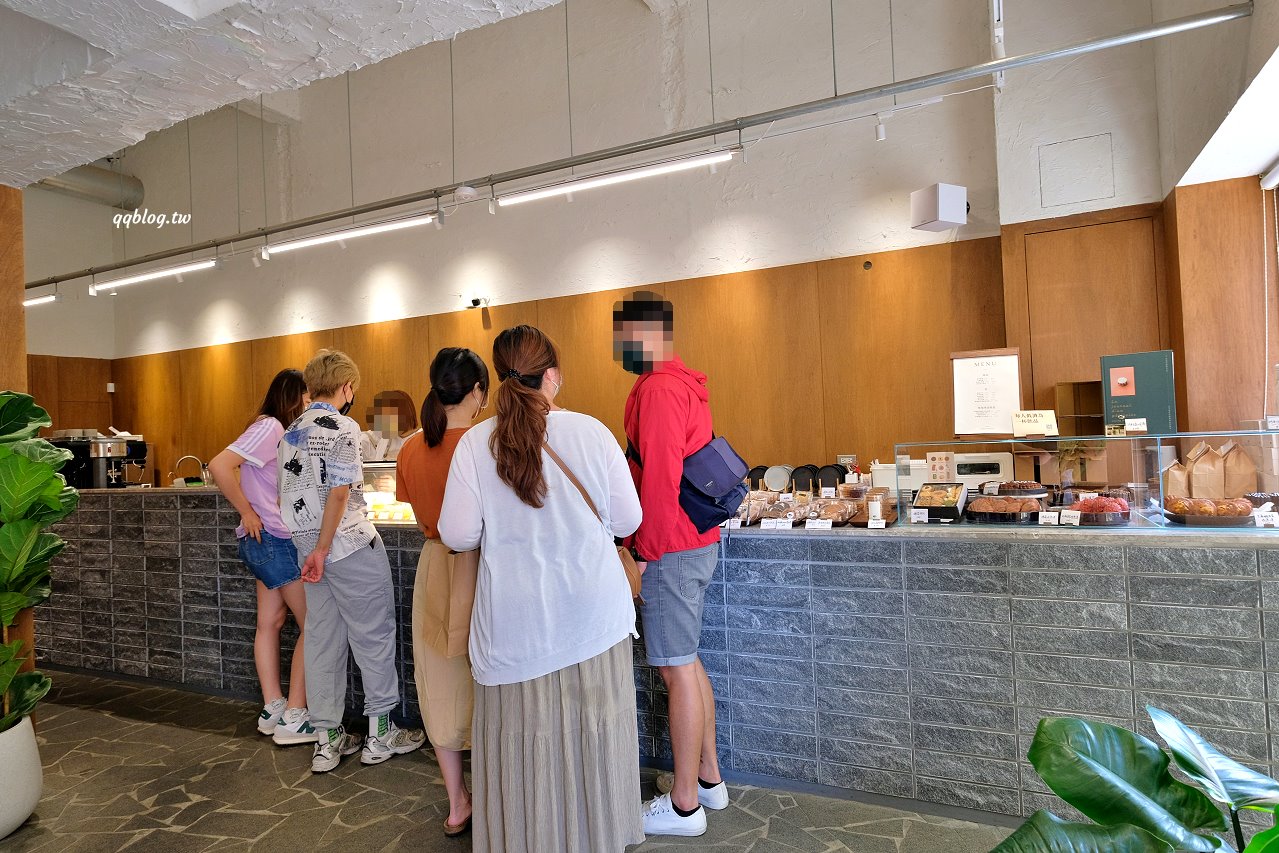 台南中西區︱河床甜點 Pâtisserie Rivière．台北人氣甜點店台南重新出發，排隊人潮沒停過 @QQ的懶骨頭