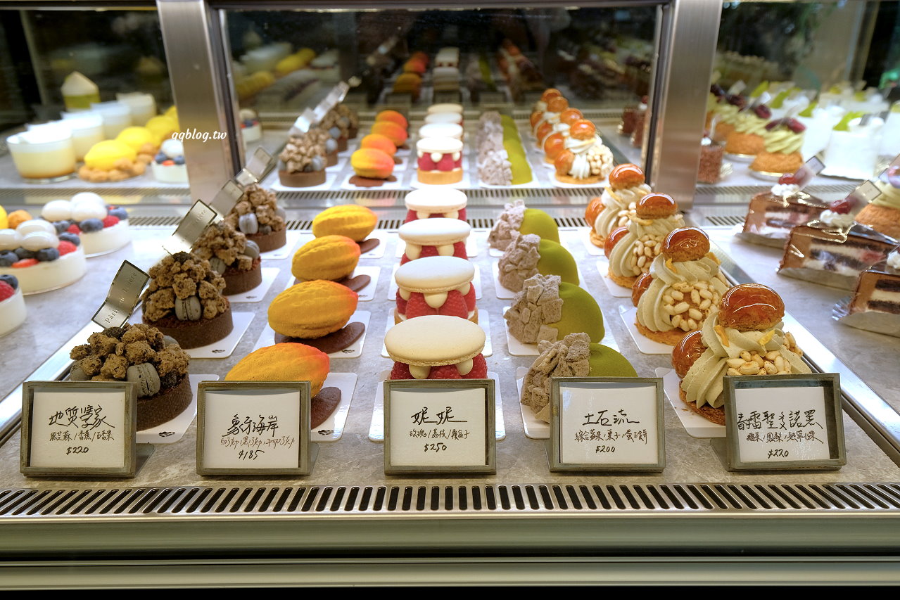 台南中西區︱河床甜點 Pâtisserie Rivière．台北人氣甜點店台南重新出發，排隊人潮沒停過 @QQ的懶骨頭
