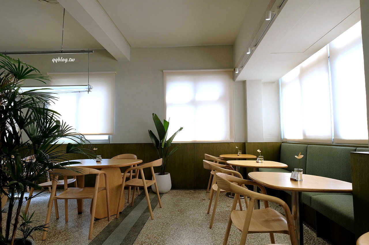 台南中西區︱河床甜點 Pâtisserie Rivière．台北人氣甜點店台南重新出發，排隊人潮沒停過 @QQ的懶骨頭