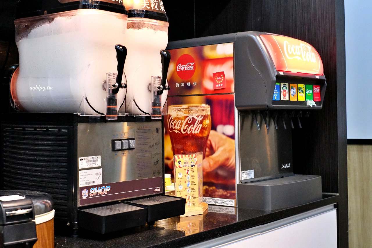 台中豐原︱五鮮級鍋物專賣-豐原白金店．平價火鍋湯底、肉品自由搭配，白飯、飲料吃到飽，營業到凌2:00，夜貓子吃鍋啦 @QQ的懶骨頭