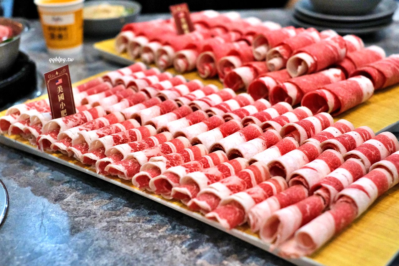 台中豐原︱五鮮級鍋物專賣-豐原白金店．平價火鍋湯底、肉品自由搭配，白飯、飲料吃到飽，營業到凌2:00，夜貓子吃鍋啦 @QQ的懶骨頭