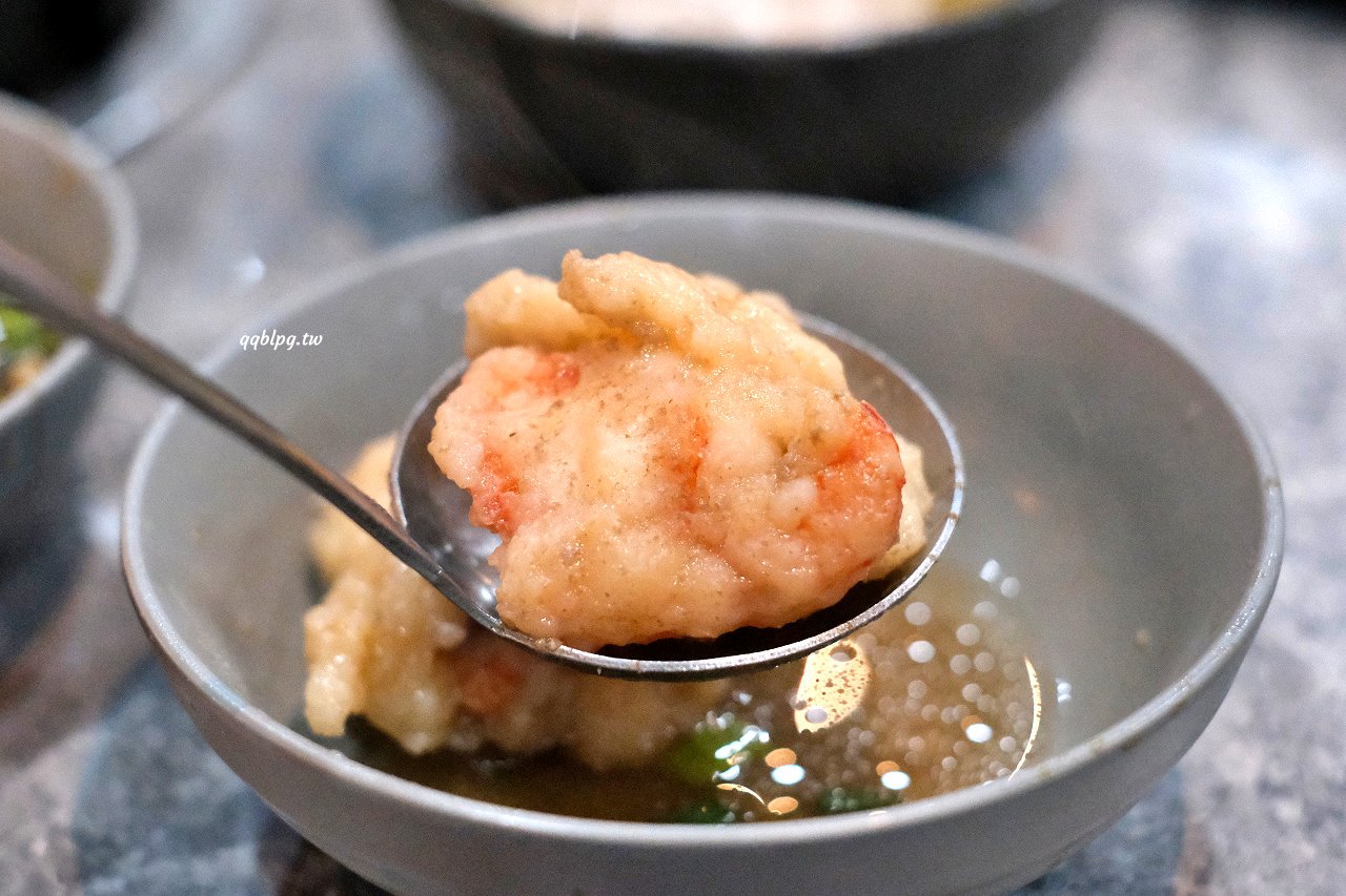 台中豐原︱五鮮級鍋物專賣-豐原白金店．平價火鍋湯底、肉品自由搭配，白飯、飲料吃到飽，營業到凌2:00，夜貓子吃鍋啦 @QQ的懶骨頭