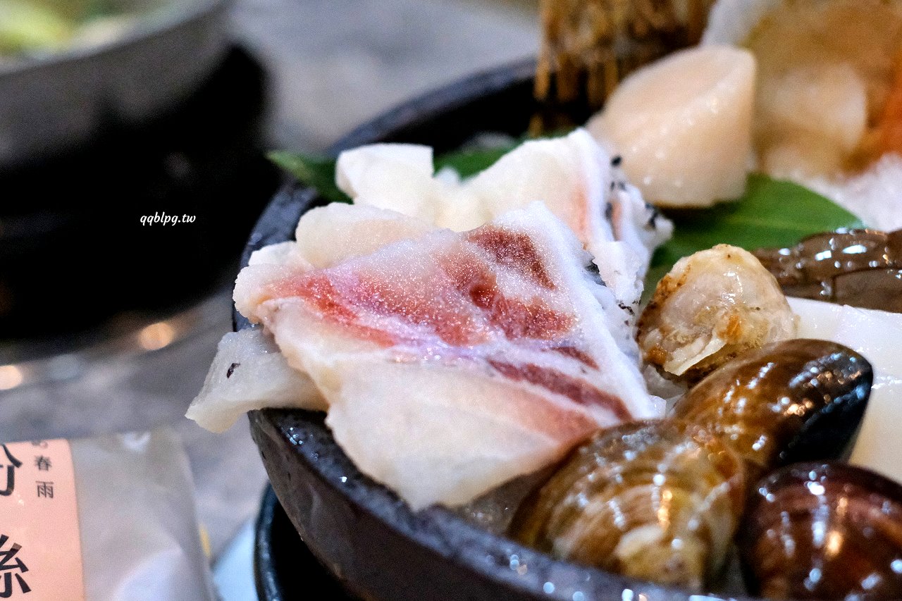 台中豐原︱五鮮級鍋物專賣-豐原白金店．平價火鍋湯底、肉品自由搭配，白飯、飲料吃到飽，營業到凌2:00，夜貓子吃鍋啦 @QQ的懶骨頭