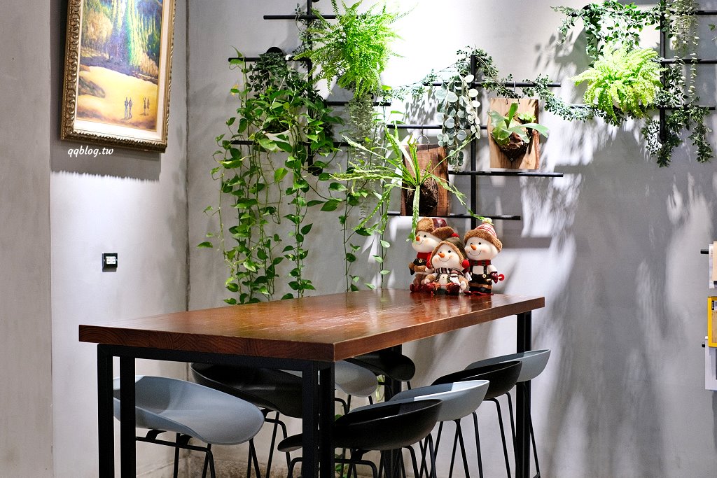 台中沙鹿︱法奇甜點 FUDGE．藍帶廚藝學院甜點師的人氣甜點店，可頌口味選擇多，海線甜點店推薦 @QQ的懶骨頭