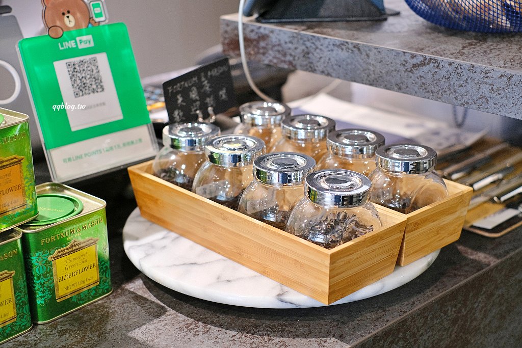 台中沙鹿︱法奇甜點 FUDGE．藍帶廚藝學院甜點師的人氣甜點店，可頌口味選擇多，海線甜點店推薦 @QQ的懶骨頭