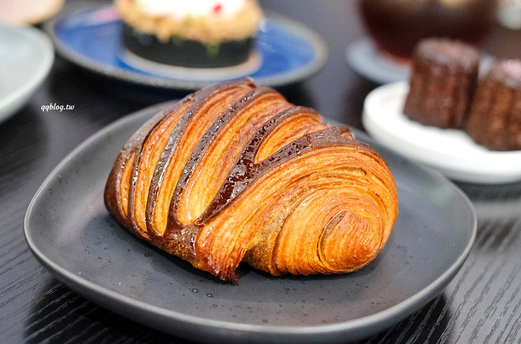 台中沙鹿︱法奇甜點 FUDGE．藍帶廚藝學院甜點師的人氣甜點店，可頌口味選擇多，海線甜點店推薦 @QQ的懶骨頭
