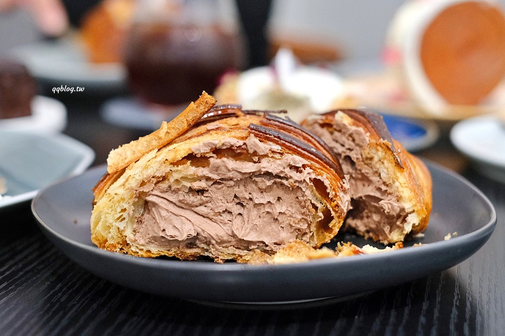 台中沙鹿︱法奇甜點 FUDGE．藍帶廚藝學院甜點師的人氣甜點店，可頌口味選擇多，海線甜點店推薦 @QQ的懶骨頭