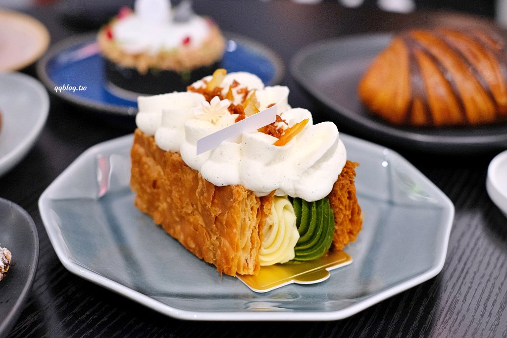 台中沙鹿︱法奇甜點 FUDGE．藍帶廚藝學院甜點師的人氣甜點店，可頌口味選擇多，海線甜點店推薦 @QQ的懶骨頭