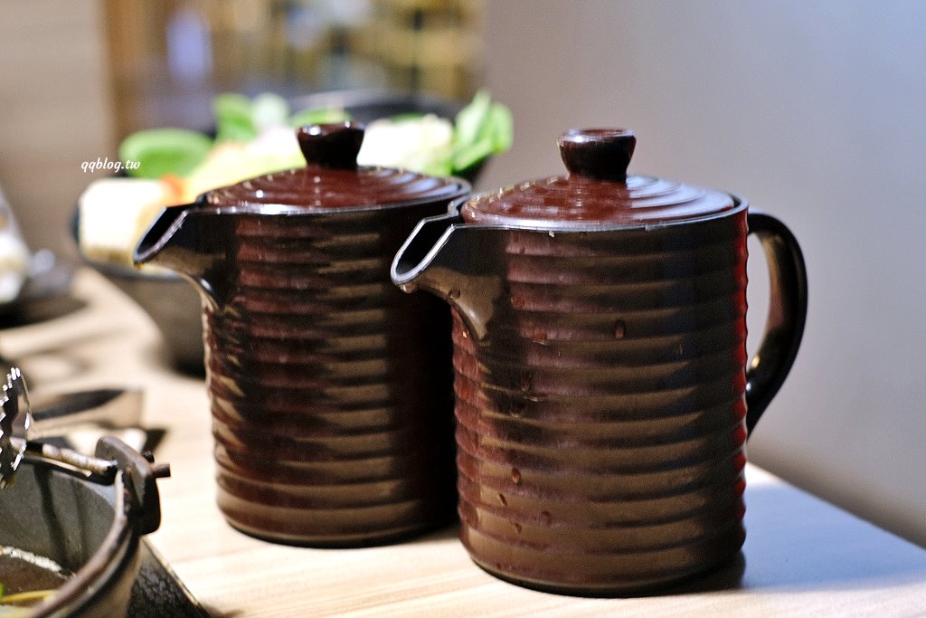 台中南屯︱灰鴿/鍋．幾歲生日送幾隻蝦，還有小鮑魚、蛤蠣、梅花肉可以雙併，快帶阿公阿嬤一起吃起來 @QQ的懶骨頭