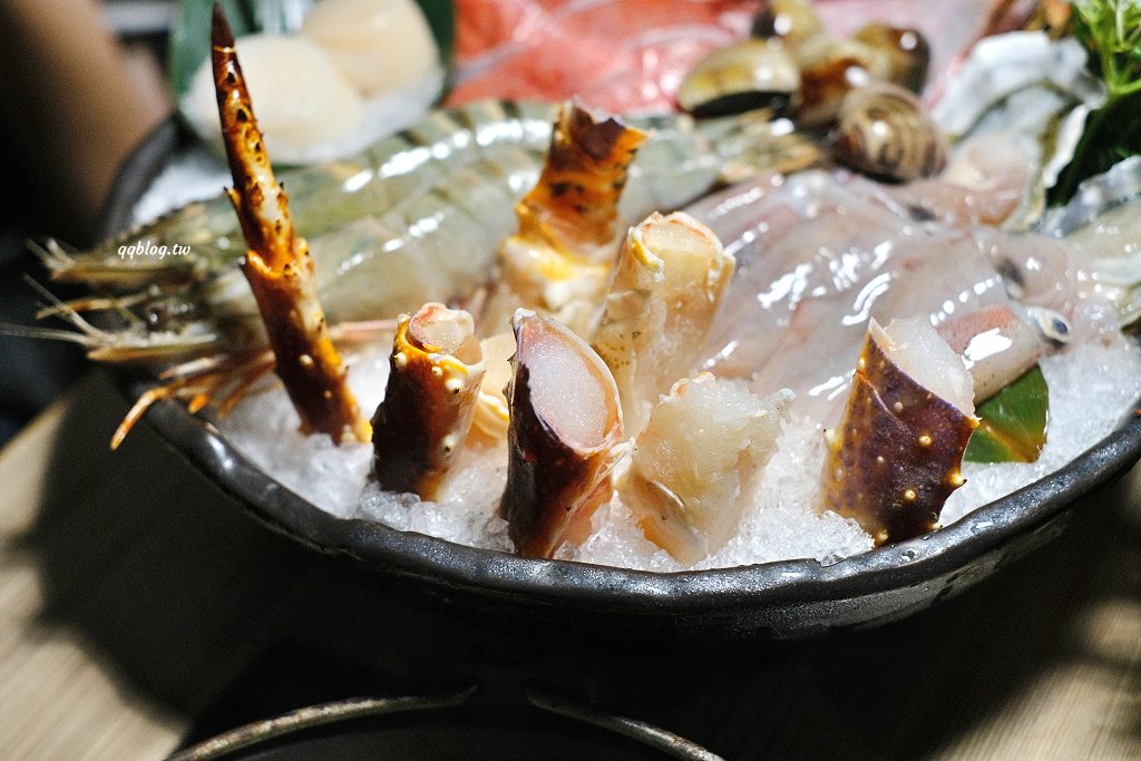 台中南屯︱灰鴿/鍋．幾歲生日送幾隻蝦，還有小鮑魚、蛤蠣、梅花肉可以雙併，快帶阿公阿嬤一起吃起來 @QQ的懶骨頭