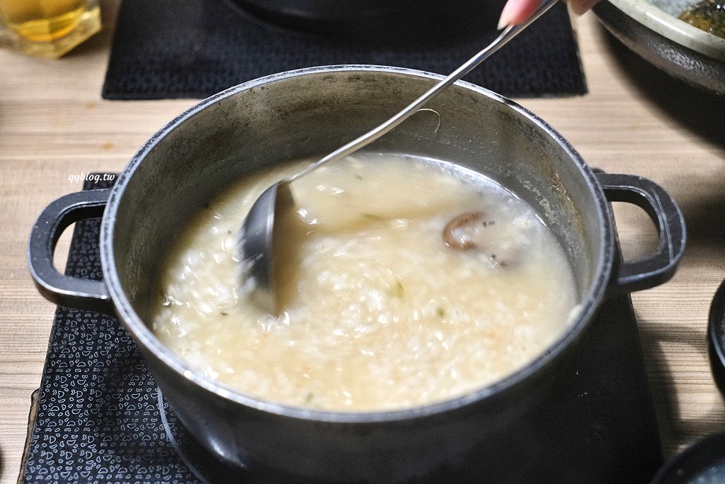 台中南屯︱灰鴿/鍋．幾歲生日送幾隻蝦，還有小鮑魚、蛤蠣、梅花肉可以雙併，快帶阿公阿嬤一起吃起來 @QQ的懶骨頭