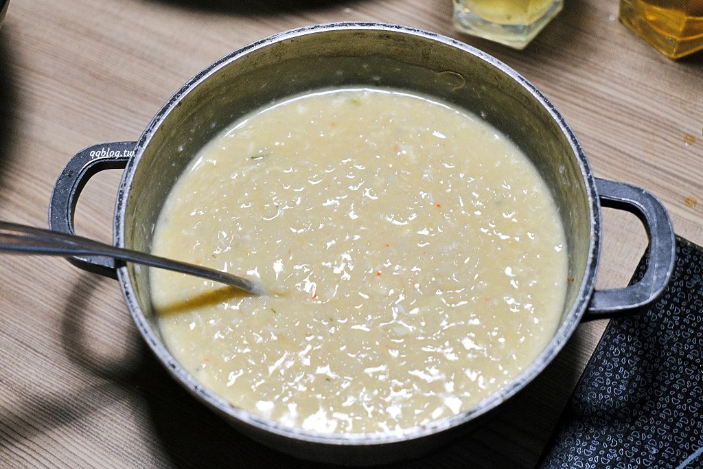 台中南屯︱灰鴿/鍋．幾歲生日送幾隻蝦，還有小鮑魚、蛤蠣、梅花肉可以雙併，快帶阿公阿嬤一起吃起來 @QQ的懶骨頭