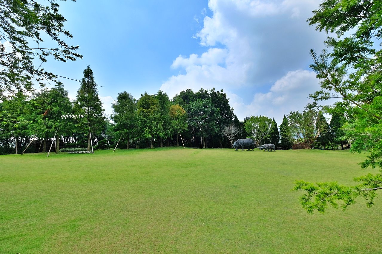 台中新社︱友利村.山城裡預約制無菜單料理,溫室玻璃屋超美的,大大的草皮可以溜小孩 @QQ的懶骨頭 台中新社︱友利村.山城裡預約制無菜單料理,溫室玻璃屋超美的,大大的草皮可以溜小孩 @QQ的懶骨頭