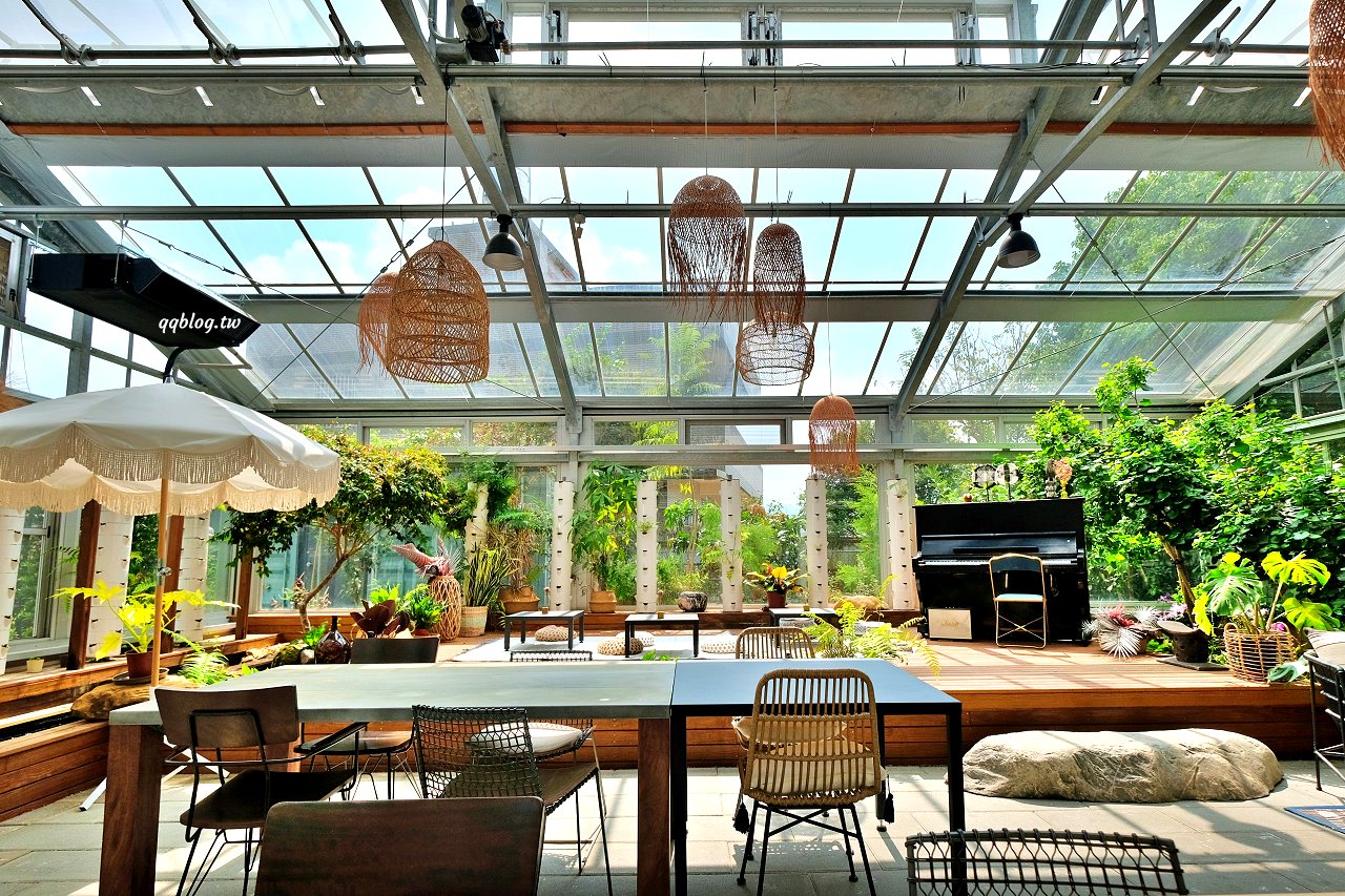 台中新社︱友利村.山城裡預約制無菜單料理,溫室玻璃屋超美的,大大的草皮可以溜小孩 @QQ的懶骨頭 台中新社︱友利村.山城裡預約制無菜單料理,溫室玻璃屋超美的,大大的草皮可以溜小孩 @QQ的懶骨頭