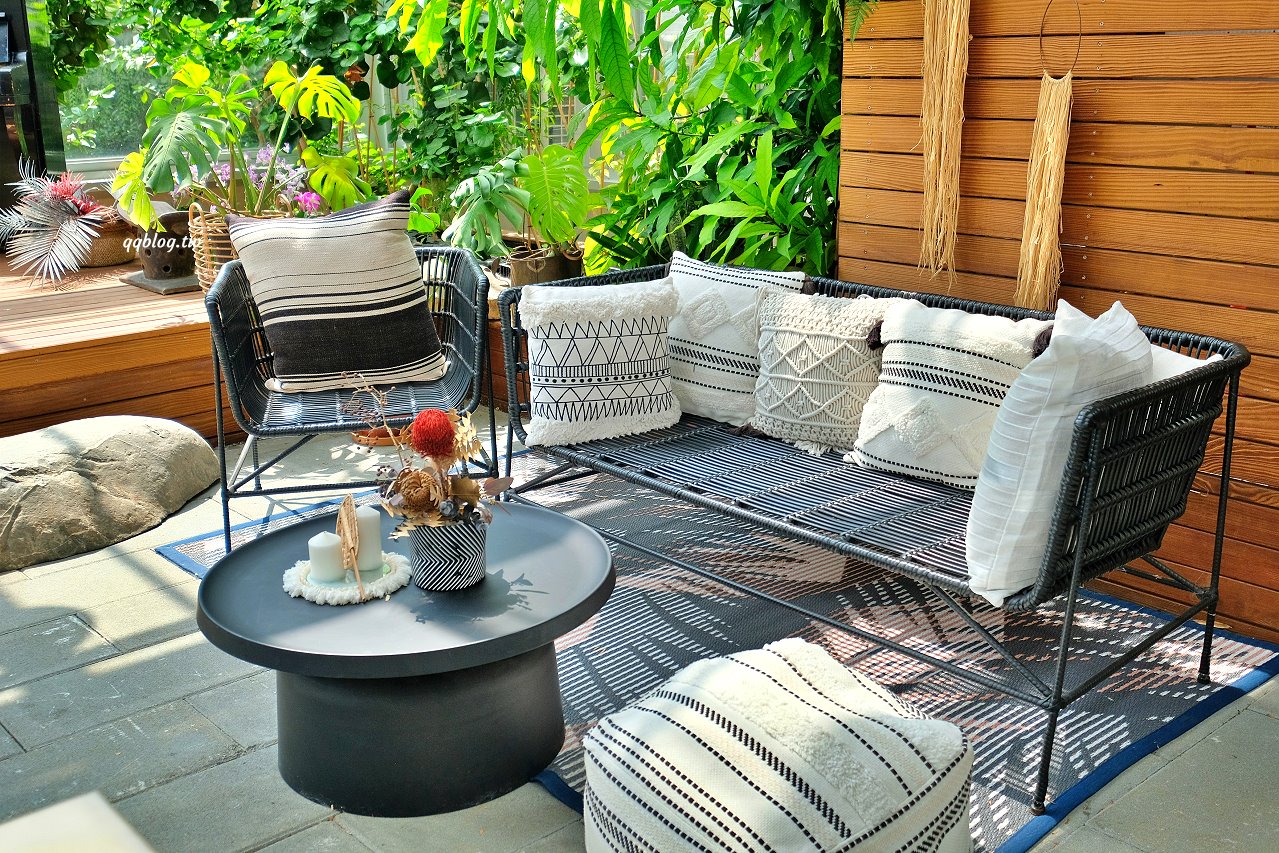 台中新社︱友利村．山城裡預約制無菜單料理，溫室玻璃屋超美的，大大的草皮可以溜小孩 @QQ的懶骨頭