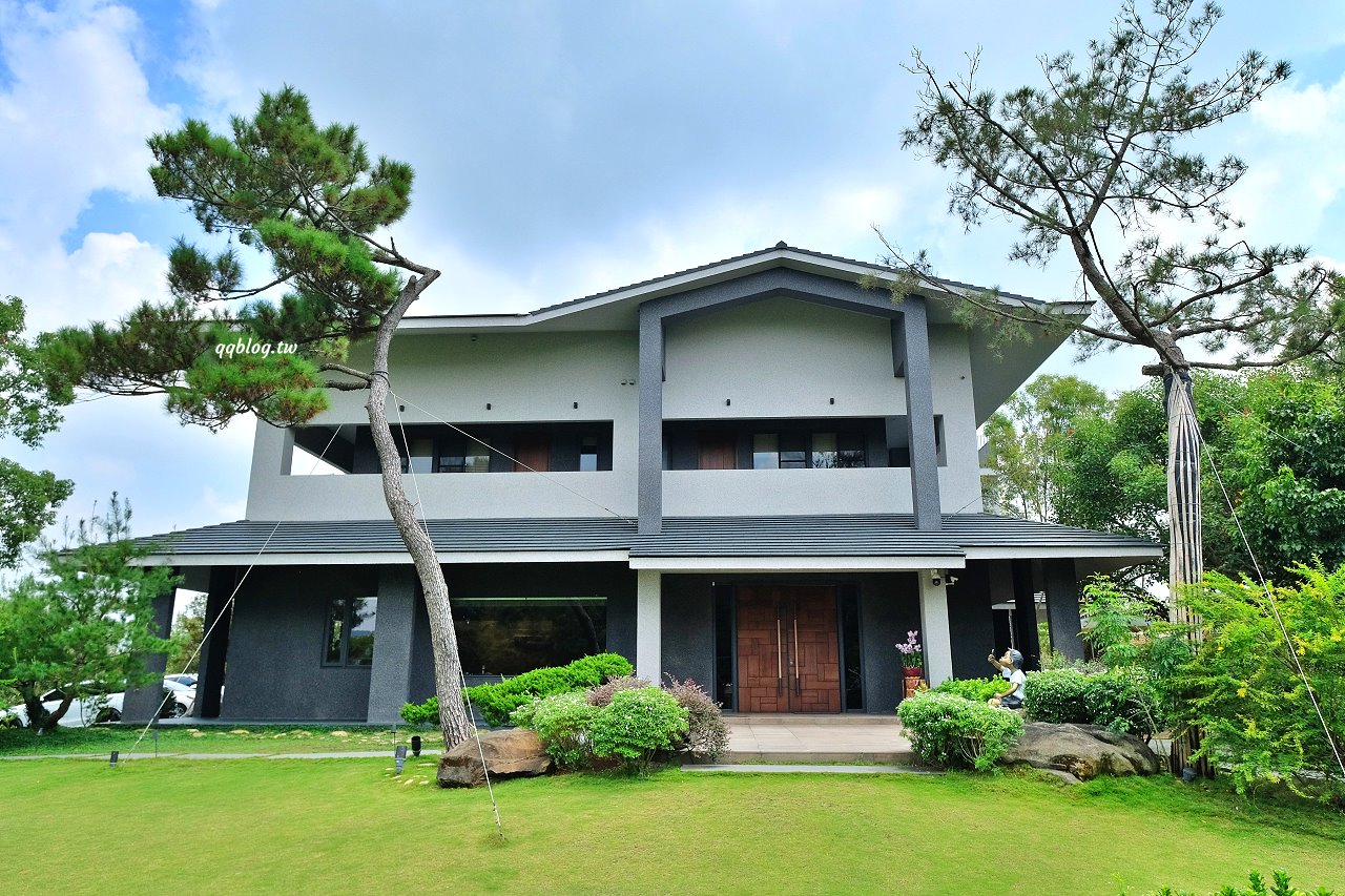 台中新社︱友利村.山城裡預約制無菜單料理,溫室玻璃屋超美的,大大的草皮可以溜小孩 @QQ的懶骨頭 台中新社︱友利村.山城裡預約制無菜單料理,溫室玻璃屋超美的,大大的草皮可以溜小孩 @QQ的懶骨頭