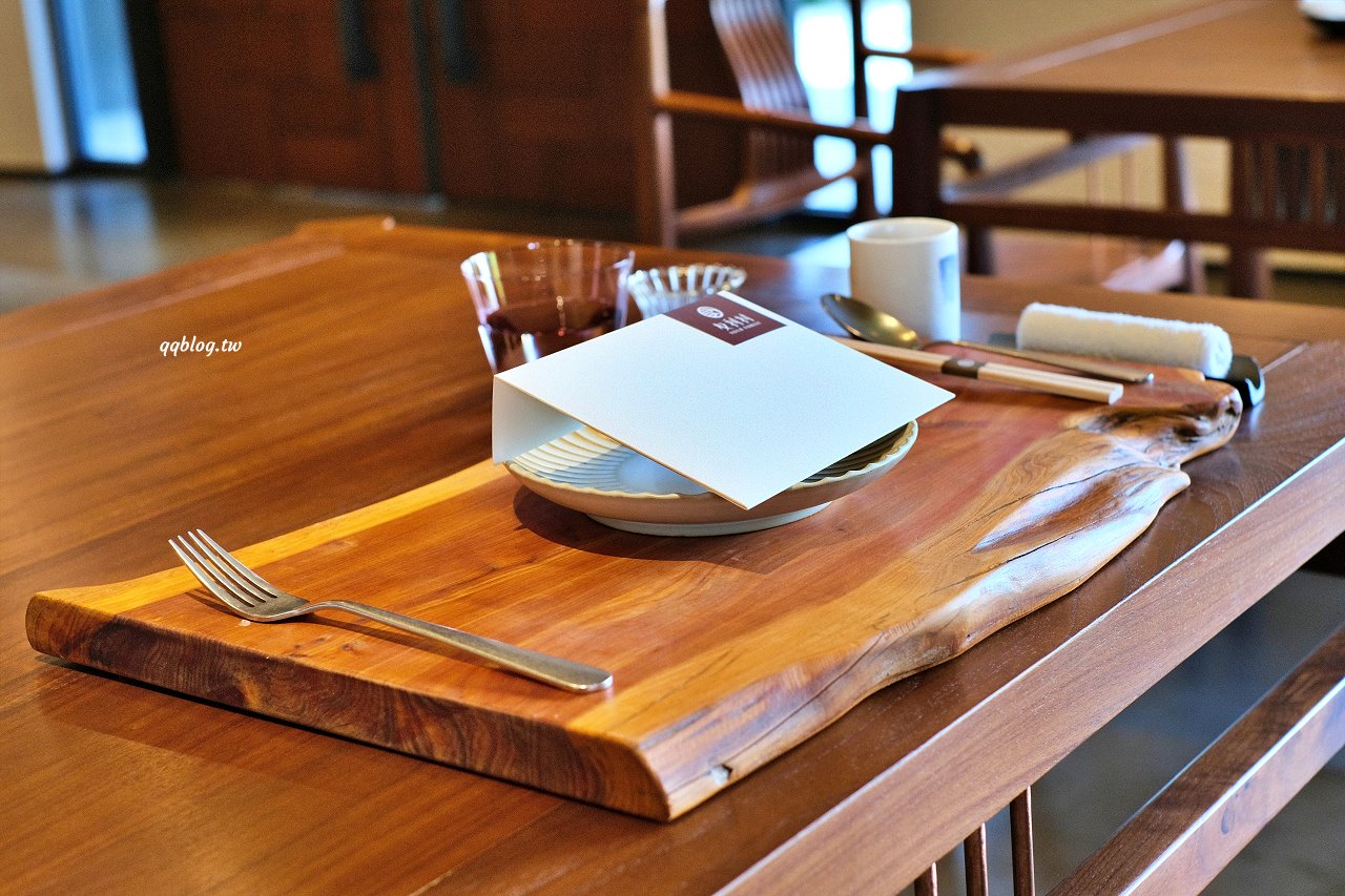 台中新社︱友利村.山城裡預約制無菜單料理,溫室玻璃屋超美的,大大的草皮可以溜小孩 @QQ的懶骨頭 台中新社︱友利村.山城裡預約制無菜單料理,溫室玻璃屋超美的,大大的草皮可以溜小孩 @QQ的懶骨頭