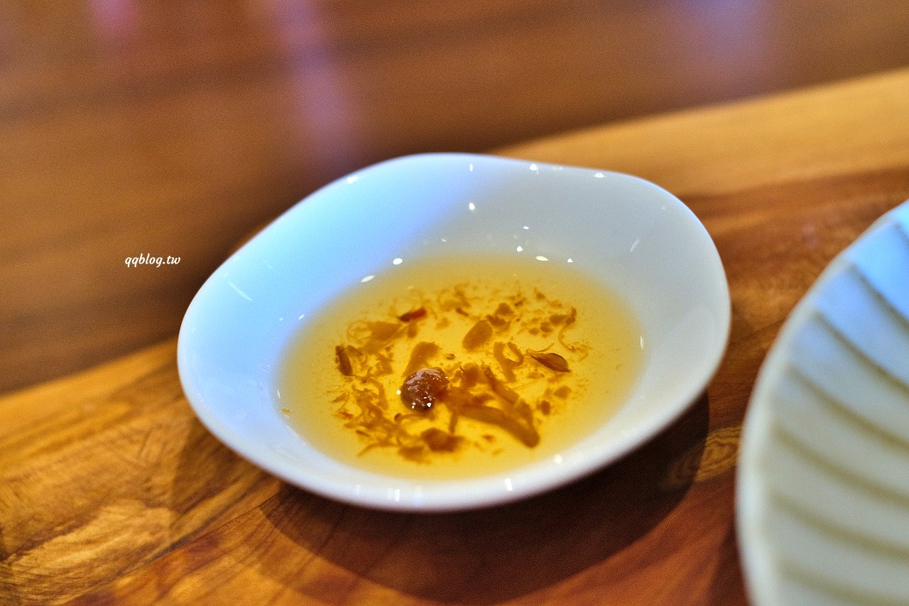 台中新社︱友利村.山城裡預約制無菜單料理,溫室玻璃屋超美的,大大的草皮可以溜小孩 @QQ的懶骨頭 台中新社︱友利村.山城裡預約制無菜單料理,溫室玻璃屋超美的,大大的草皮可以溜小孩 @QQ的懶骨頭