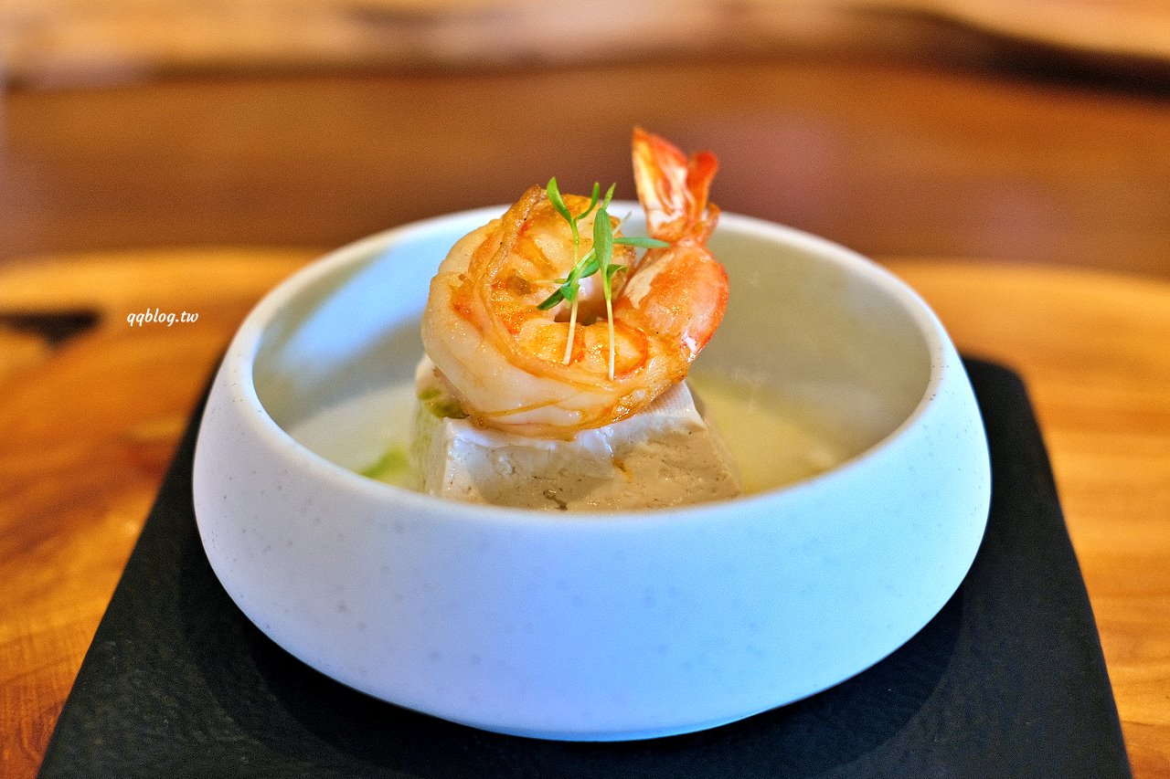 台中新社︱友利村.山城裡預約制無菜單料理,溫室玻璃屋超美的,大大的草皮可以溜小孩 @QQ的懶骨頭 台中新社︱友利村.山城裡預約制無菜單料理,溫室玻璃屋超美的,大大的草皮可以溜小孩 @QQ的懶骨頭