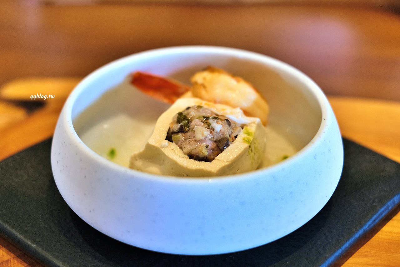 台中新社︱友利村.山城裡預約制無菜單料理,溫室玻璃屋超美的,大大的草皮可以溜小孩 @QQ的懶骨頭 台中新社︱友利村.山城裡預約制無菜單料理,溫室玻璃屋超美的,大大的草皮可以溜小孩 @QQ的懶骨頭