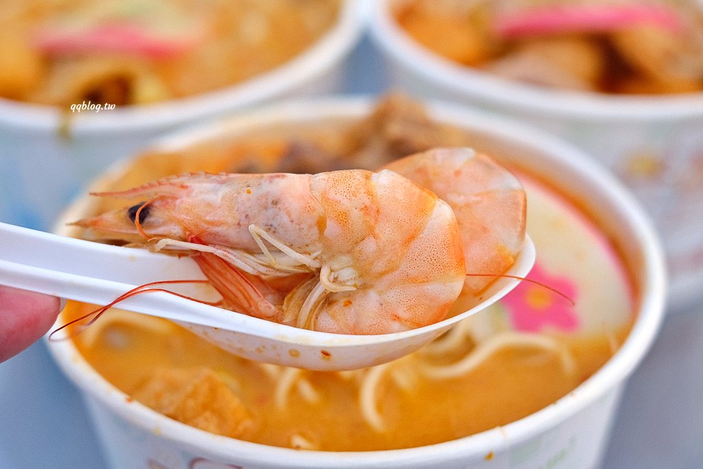 台中北屯︱吉寶叻沙麵@總站夜市,五種湯頭可以選擇,最愛香氣濃郁叻沙湯 @QQ的懶骨頭 台中北屯︱吉寶叻沙麵@總站夜市,五種湯頭可以選擇,最愛香氣濃郁叻沙湯 @QQ的懶骨頭