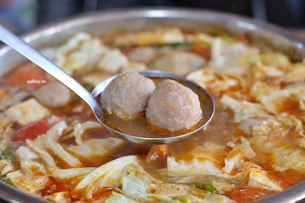 台中豐原︱老余牛家莊．後龍超人氣牛肉火鍋豐原展店，原汁原味呈現好味道 @QQ的懶骨頭